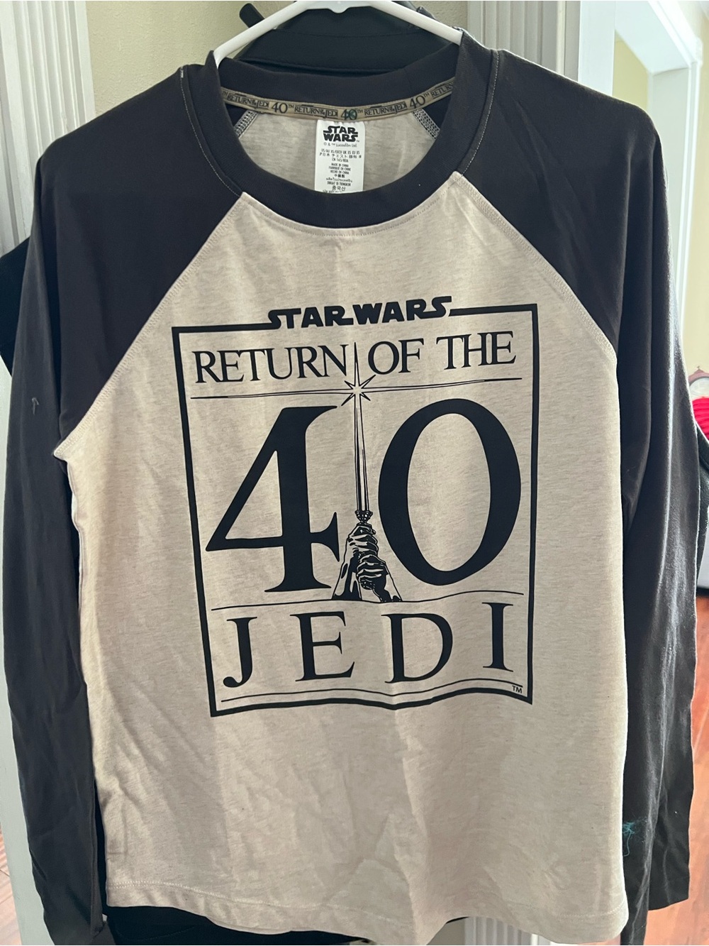 Star Wars Long Sleeve Raglan Shirt - Black & Cream